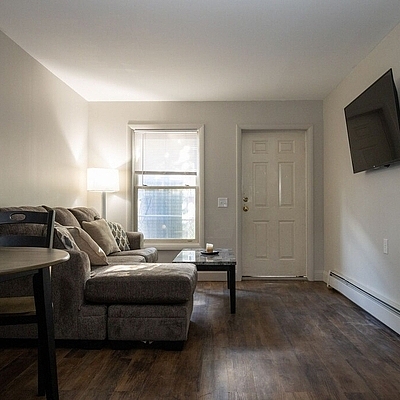 849 West Third Apartments
