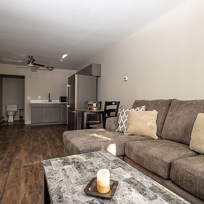 849 West Third Apartments